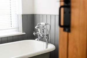 have a bath to help hs flare